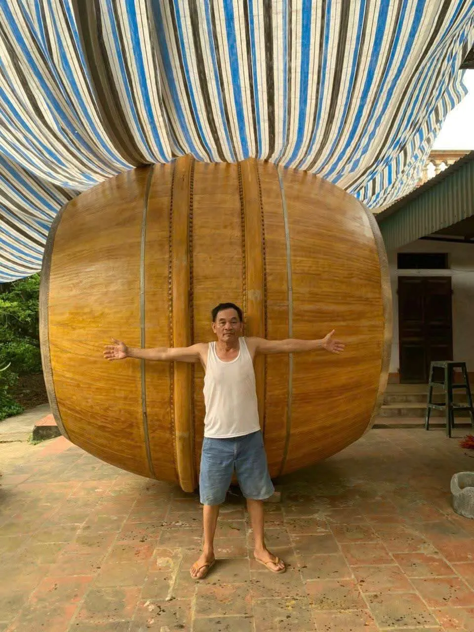 QUẢ TRỐNG TO NHẤT VỆT NAM.