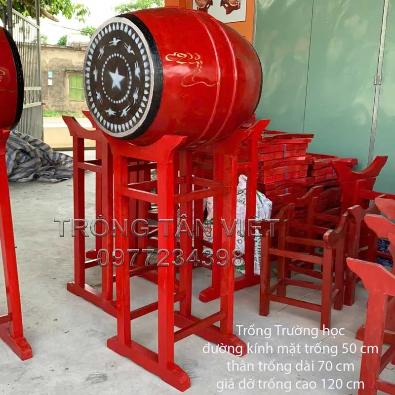 giá đỡ trống trường học cao 120 cm 